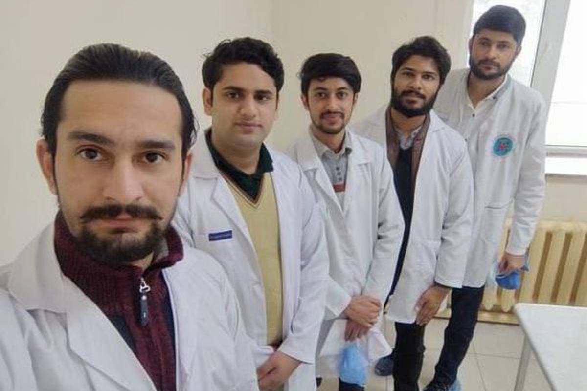 Students of the 6th semester of the School of medicine at Adam University attended Tokmok hospital and learned basic techniques to examine patients