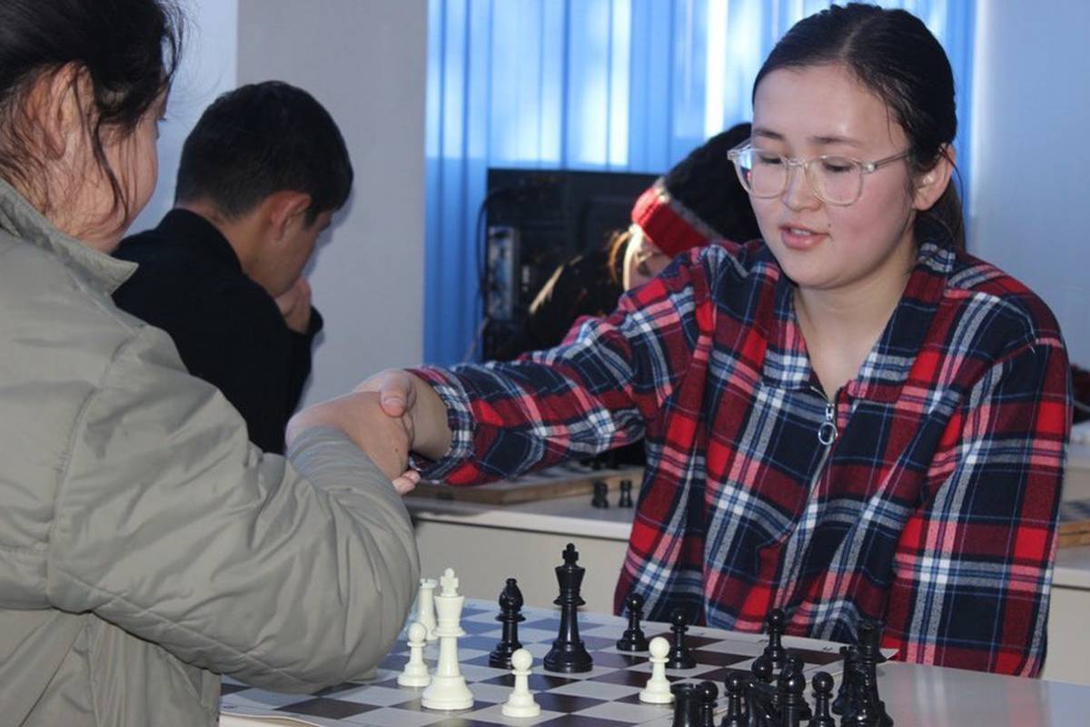 The University hosted a chess tournament among local and foreign students