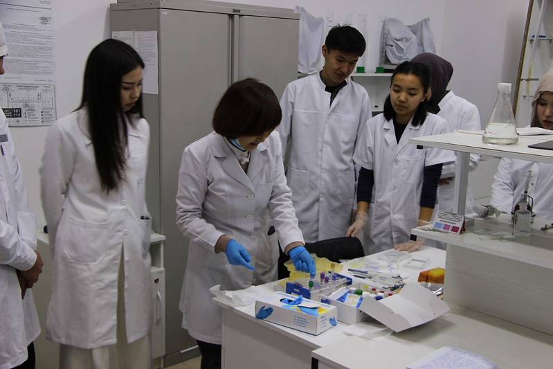 Open lesson on medical biology at ADAM University