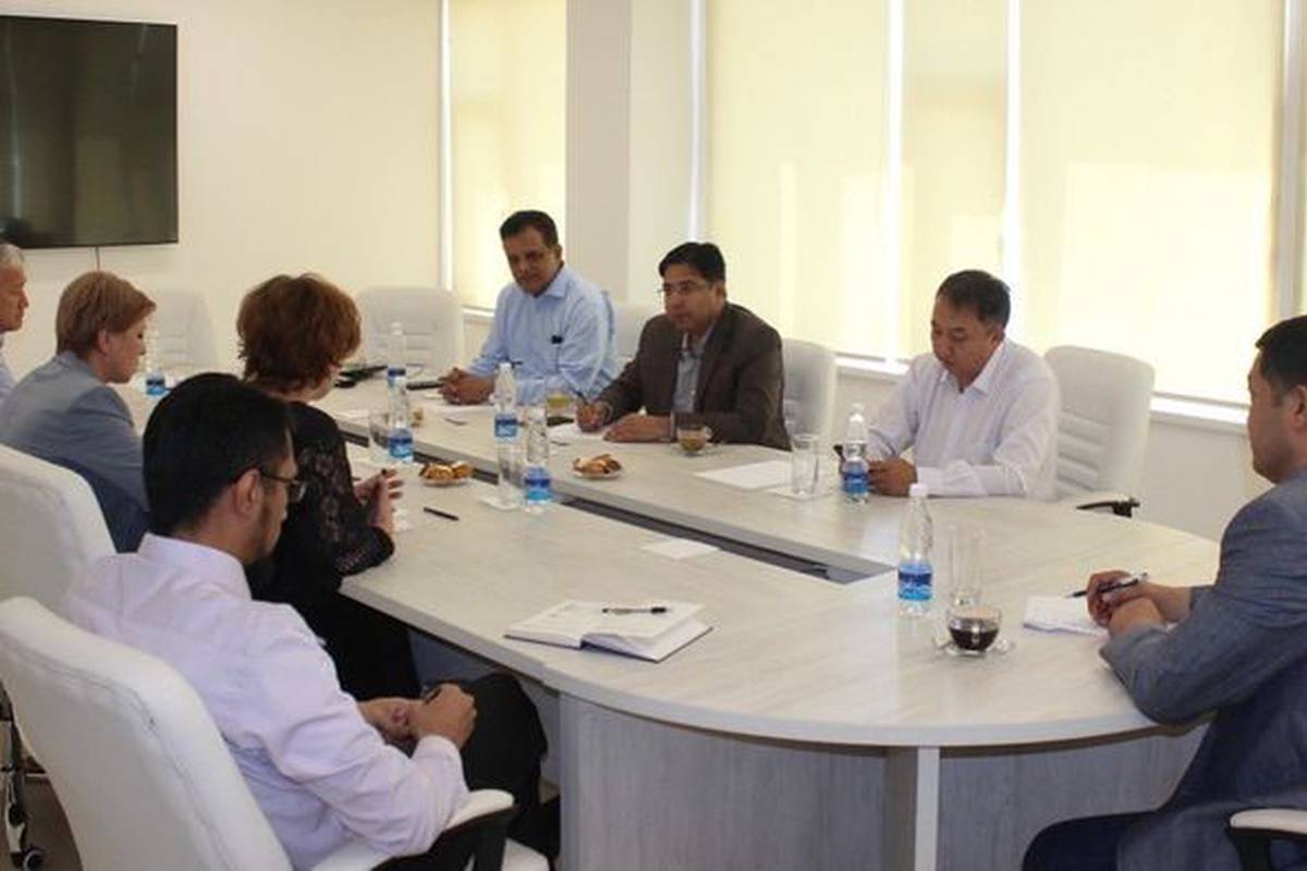 Adam University hosted a meeting with representatives of the business industry of Pakistan