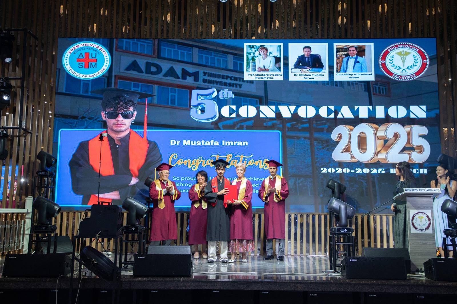 Successful graduation of students from the Faculty of Medicine at Adam University